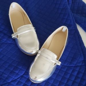 $6 BUNDLED ~ ♡HP♡ Crackled mirror effect slip-ons